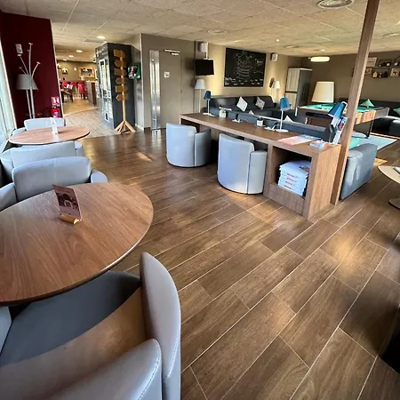 Hotel Campanile Clermont-ferrand ~ Riom
