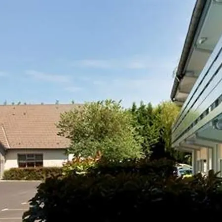 Hotel Campanile Clermont-ferrand ~ 3*
